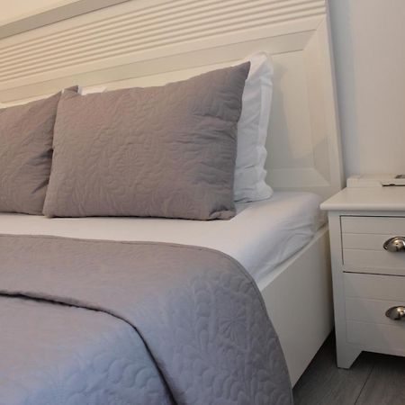 Luxury City Center Apartment - Romana Бухарест Екстер'єр фото